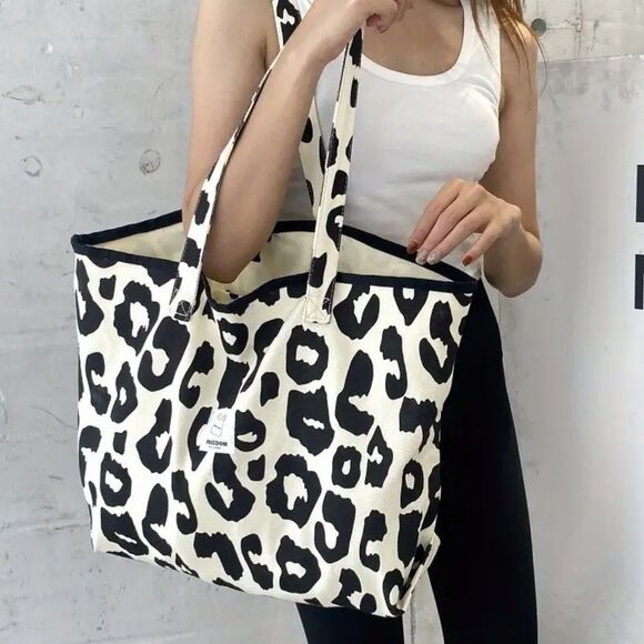 Leopard Canvas Tote Bag - Picture 1 of 2
